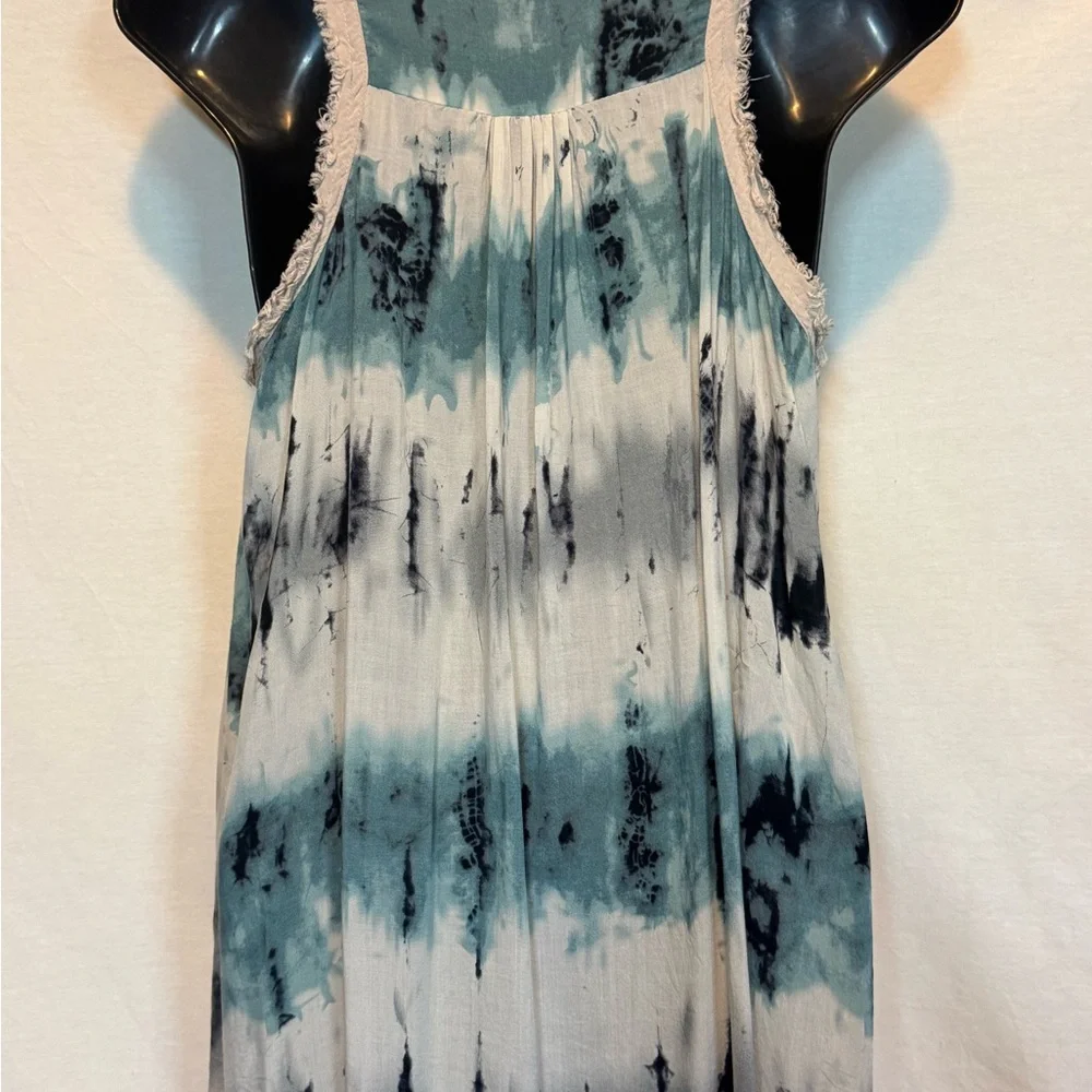 C-173 Ya Los Angeles Cream Teal & Black Ruffled Racer Back Hi Lo Tank Top Size M